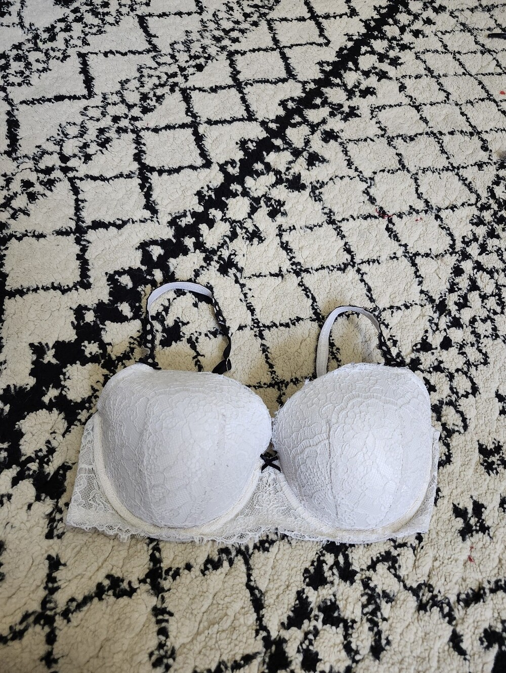 Victoria's Secret Lined Demi Dream Angels White Lace Bra 32DDD